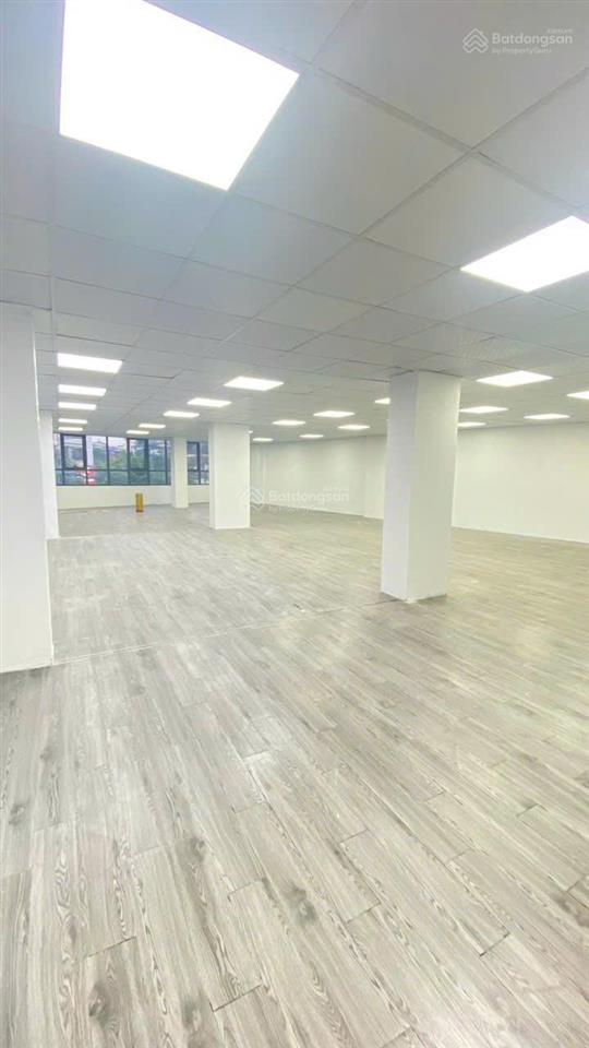 Rẻ nhất khu vực sàn vp 200m2 sử dụng thông sàn lô góc 2 mặt thoáng đường nguyễn hoàng chỉ 26 triệu