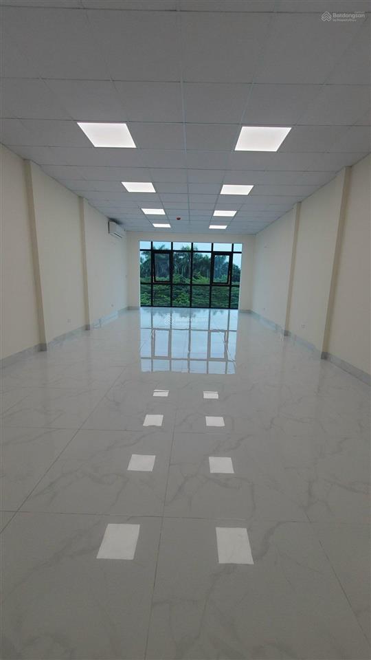 Cho thuê vp 75m2 tại lê đức thọ cách ga tàu metro chỉ 100m, nhà mới view kính cực thoáng giá 15 tr
