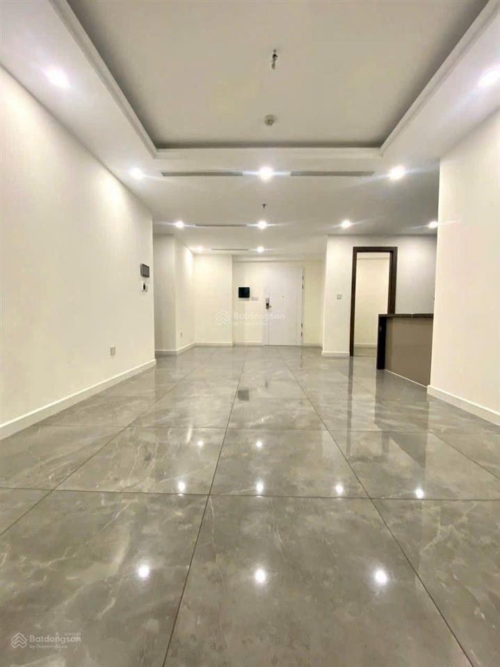 Cho thuê căn hộ sunshine diamond river ,135m2 giá thuê 15 triệu bao phí ql 2pn+1 view thành phố