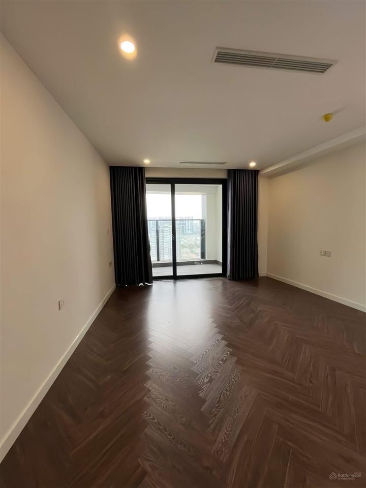 Siêu hot cho thuê noble crystal riverside 135m2 2pn & 2wc ở liền giá 15 triệu