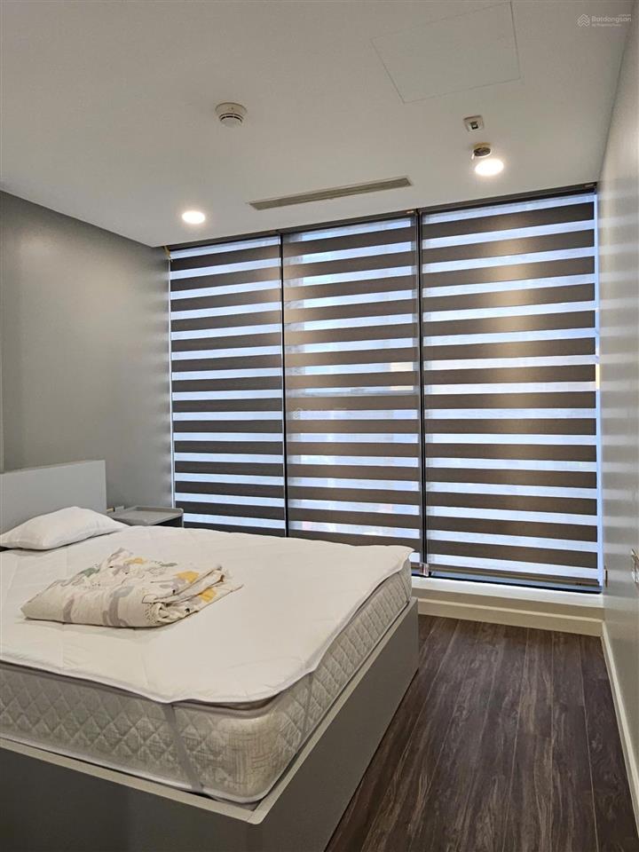 Cần cho thuê (for rent ) sunshine sky city 2pn 2wc full nội thất