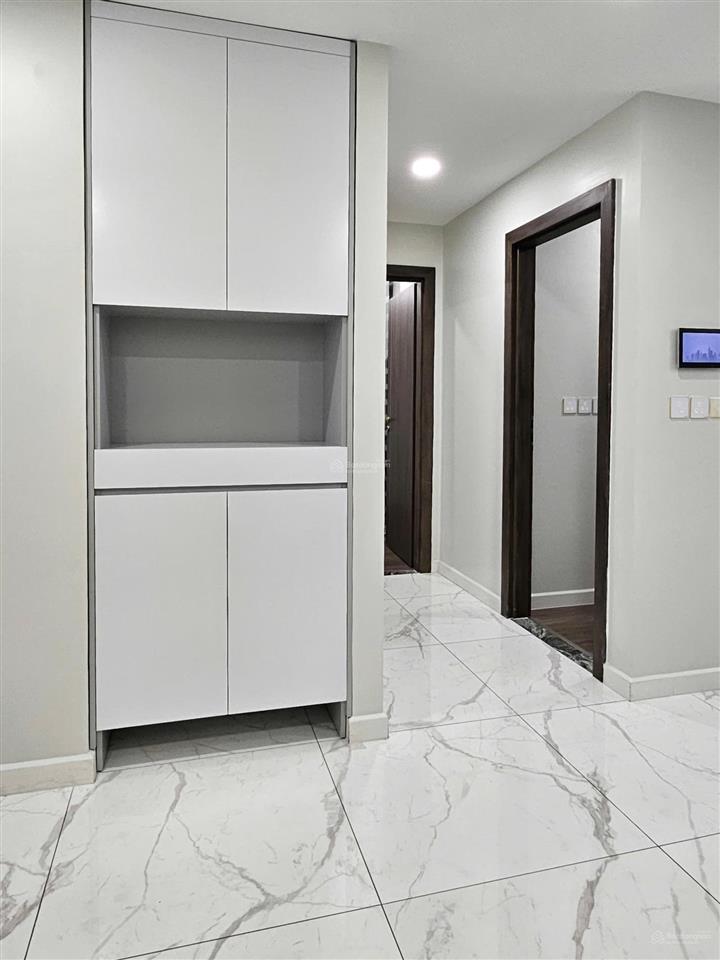 Cần cho thuê (for rent ) sunshine sky city 2pn 2wc full nội thất