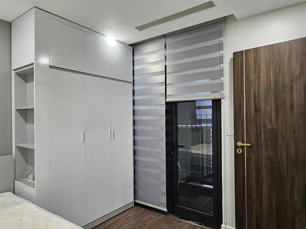 Cần cho thuê (for rent ) sunshine sky city 2pn 2wc full nội thất