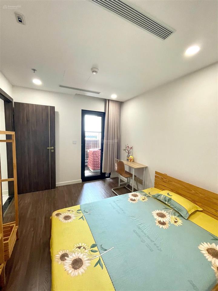 Cho thuê sunshine sky city full nt 70m2 tầng cao ở ngay, view thoáng hướng đón gió