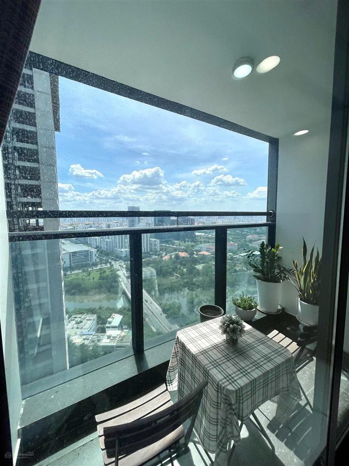 Cho thuê sunshine sky city full nt 70m2 tầng cao ở ngay, view thoáng hướng đón gió