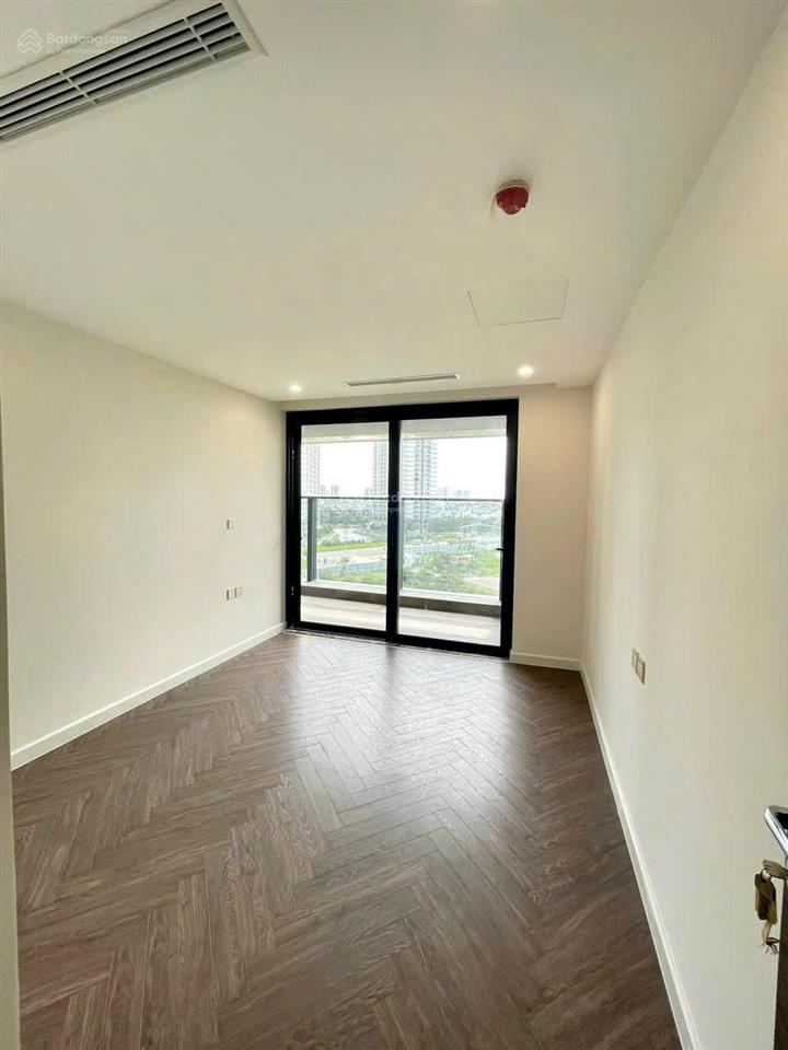 Cho thuê căn siêu phẩm 130m² noble crystal riverside (sunshine diamond river)