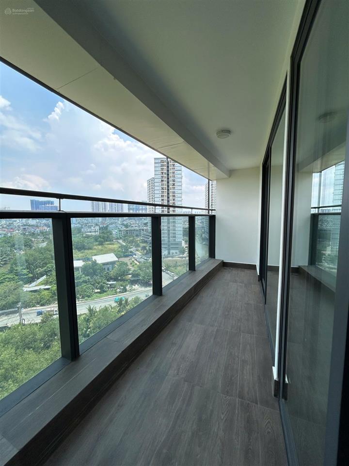 Cho thuê sunshine diamond river full kính 130m2, 2 phòng ngủ full kính