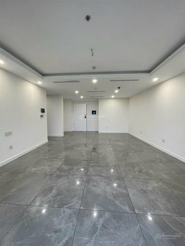 Cho thuê nhanh căn hộ siêu rộng 122m2, 13 triệu free phí ql,ch noble crystal riverside