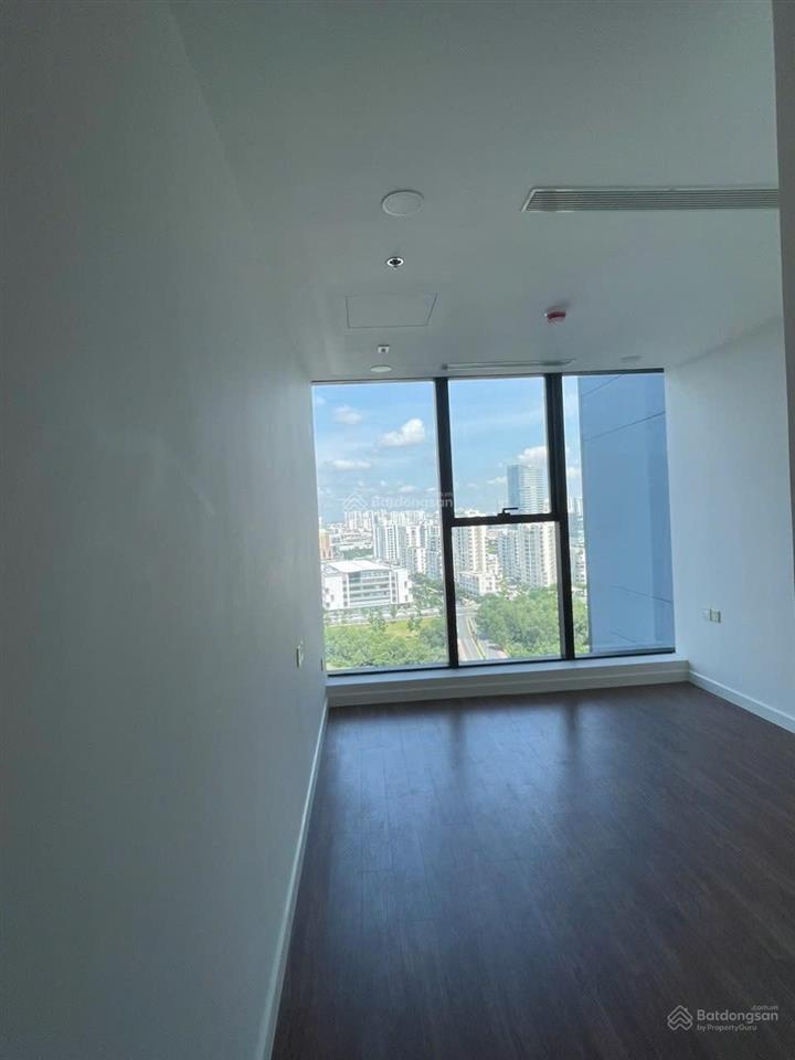 Cần cho thuê căn sunshine sky city quận 7 2pn 2wc ntcb giá 13 triệu, view đẹp ở được liền