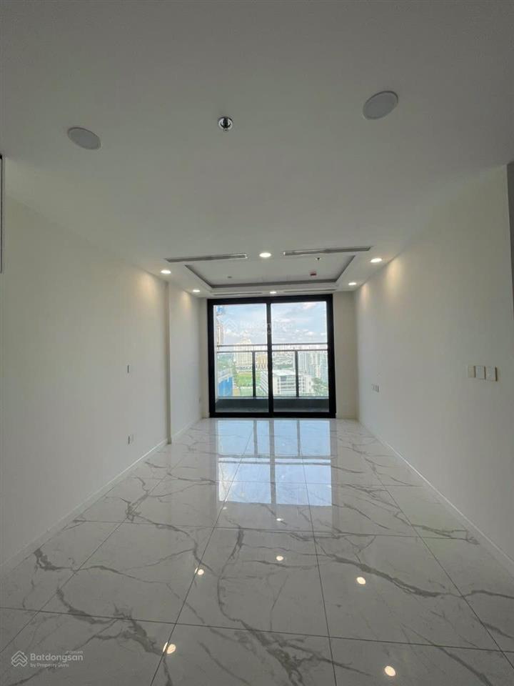 Cần cho thuê căn sunshine sky city quận 7 2pn 2wc ntcb giá 13 triệu, view đẹp ở được liền