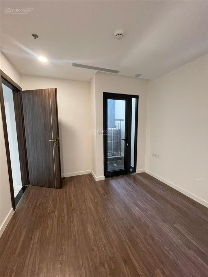 Cần cho thuê căn sunshine sky city quận 7 2pn 2wc ntcb giá 13 triệu, view đẹp ở được liền