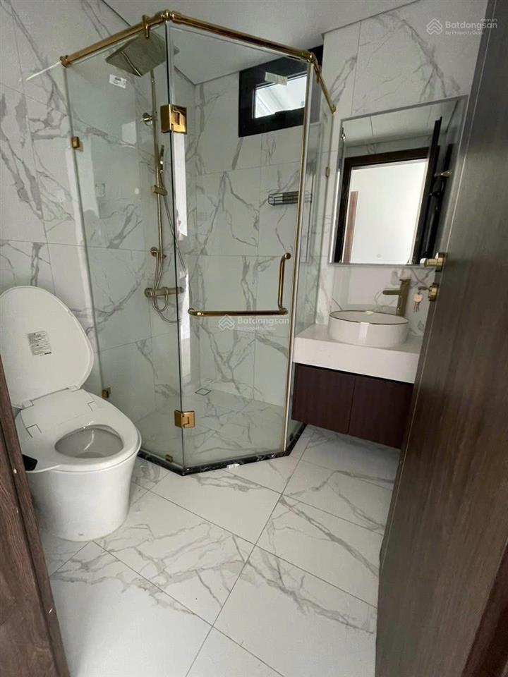 Cần cho thuê căn sunshine sky city quận 7 2pn 2wc ntcb giá 13 triệu, view đẹp ở được liền