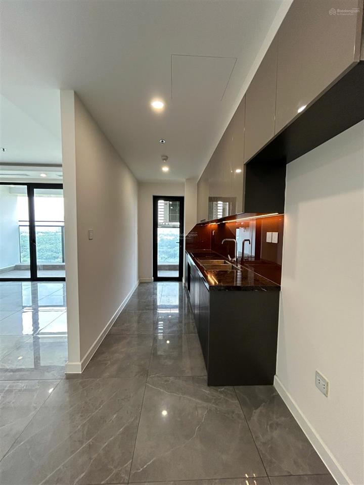 Cho thuê sunshine diamond river full kính 130m2, 2 phòng ngủ full kính