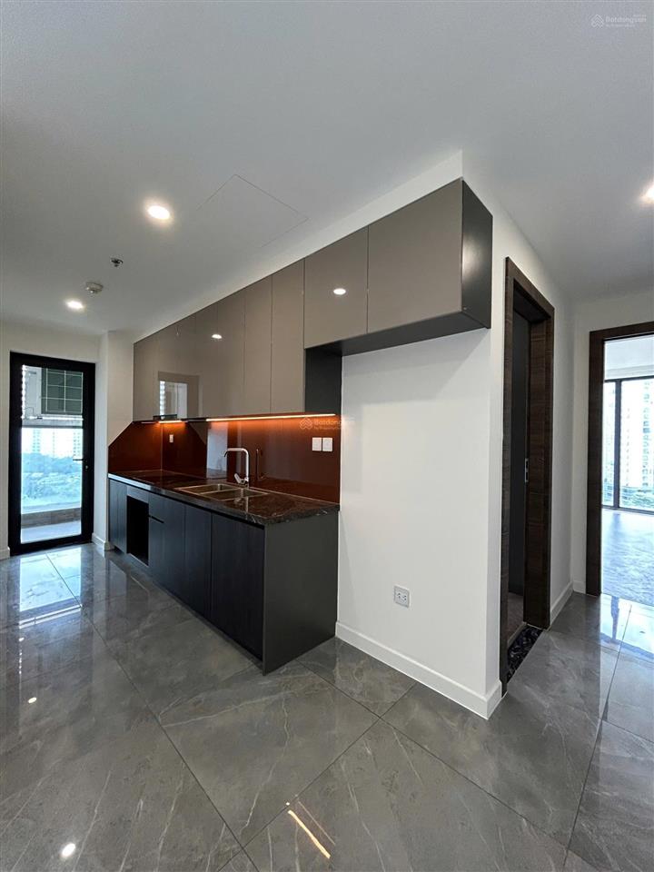 Cho thuê sunshine diamond river full kính 130m2, 2 phòng ngủ full kính