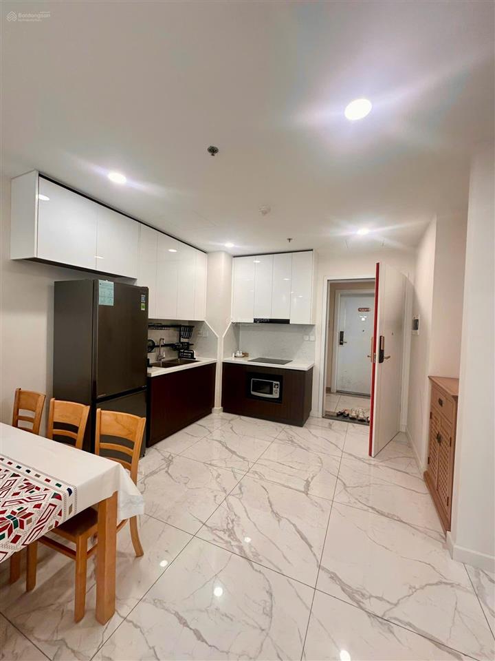 Cho thuê sunshine sky city 75m2 full nt như hình 16 triệu căn góc rộng rãi thoáng mát