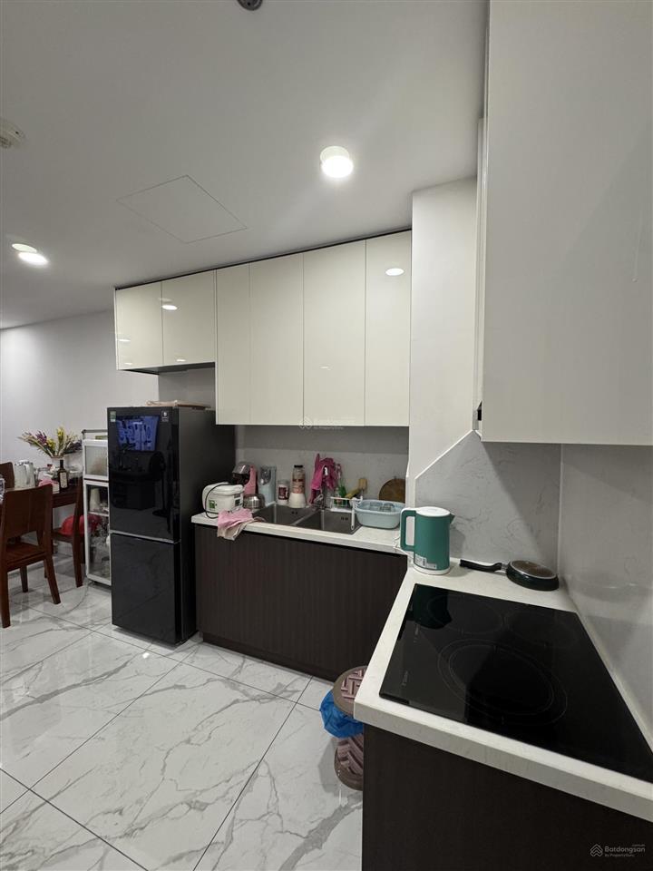 Cho thuê sunshine sky city 70m2 full nt căn góc, tầng cao