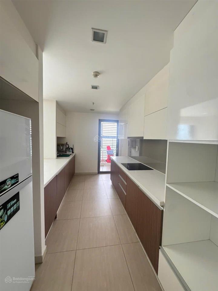 Cho thuê căn hộ 3pn 2wc full nội thất 165m2, siêu rộng view đẹp tầng cao sunshine diamond river