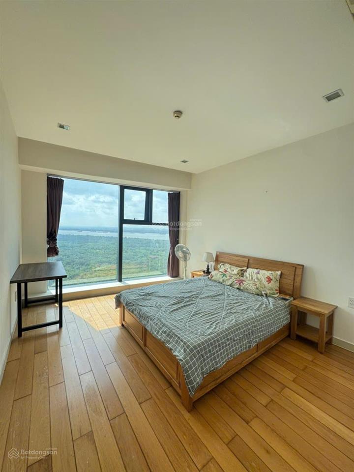Cho thuê căn hộ 3pn 2wc full nội thất 165m2, siêu rộng view đẹp tầng cao sunshine diamond river