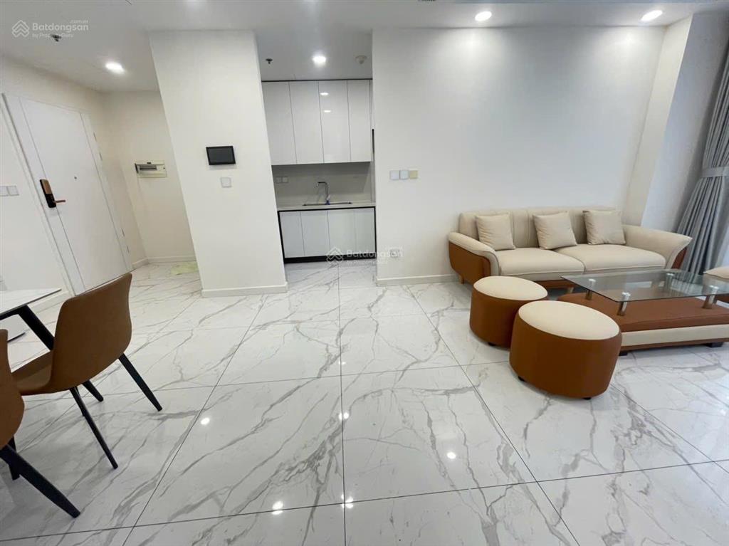 Cho thuê căn 85m2 2pn full nt sunshine sky city như hình rộng rãi thoáng mát căn góc