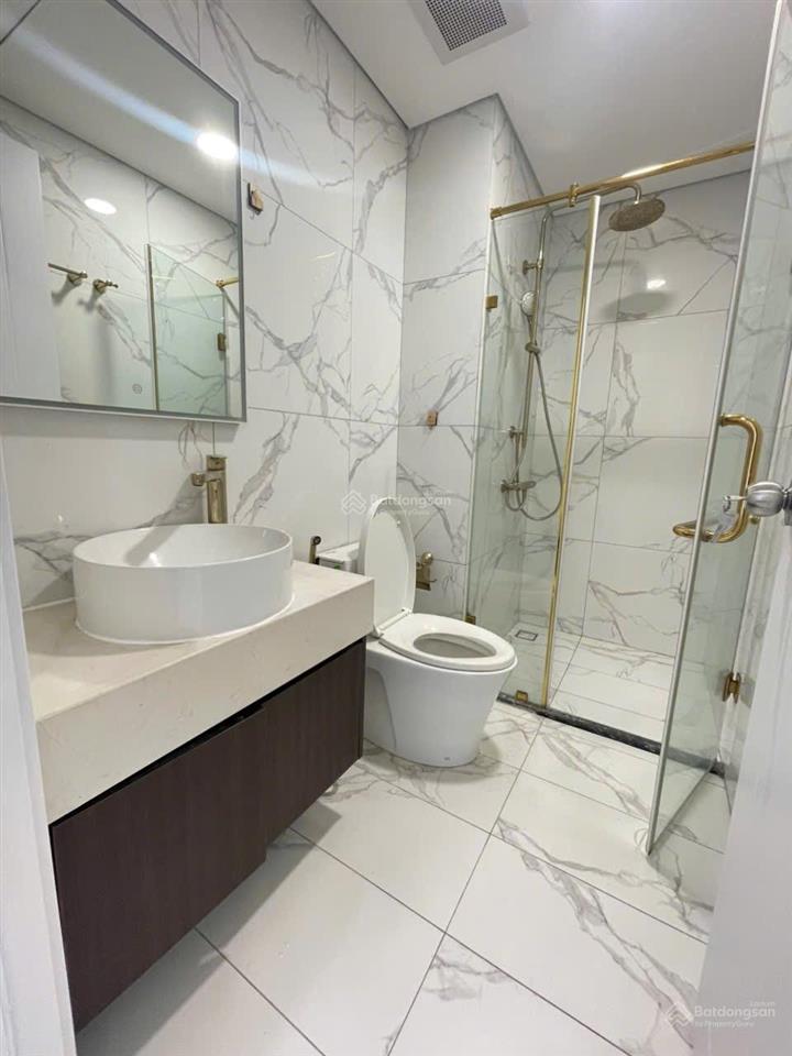 Cho thuê căn 85m2 2pn full nt sunshine sky city như hình rộng rãi thoáng mát căn góc