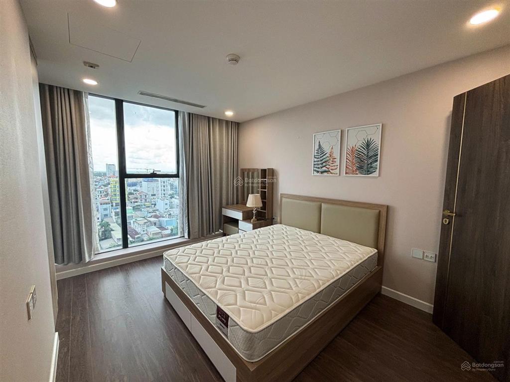 Cần cho thuê sunshine sky city q7 gồm 3pn 2wc, đẹp xuất sắc, cạnh phú mỹ hưng vô ở ngay, view pmh