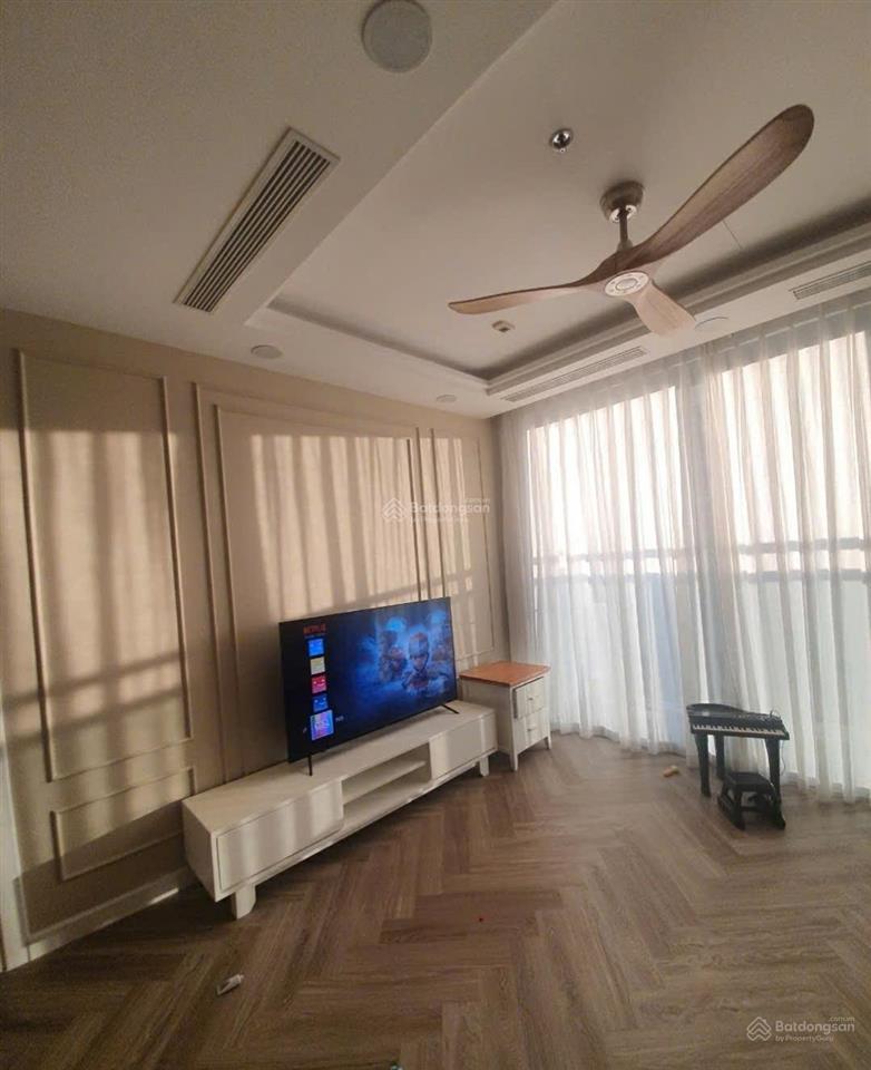 Cần cho thuê sunshine sky city q7 gồm 3pn 3wc, đẹp xuất sắc, cạnh phú mỹ hưng vô ở ngay, view pmh