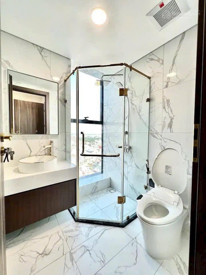 Căn góc sunshine sky city cho thuê 2pn full nội thất wc lộ thiên, 2 phòng ngủ đều có view thoáng