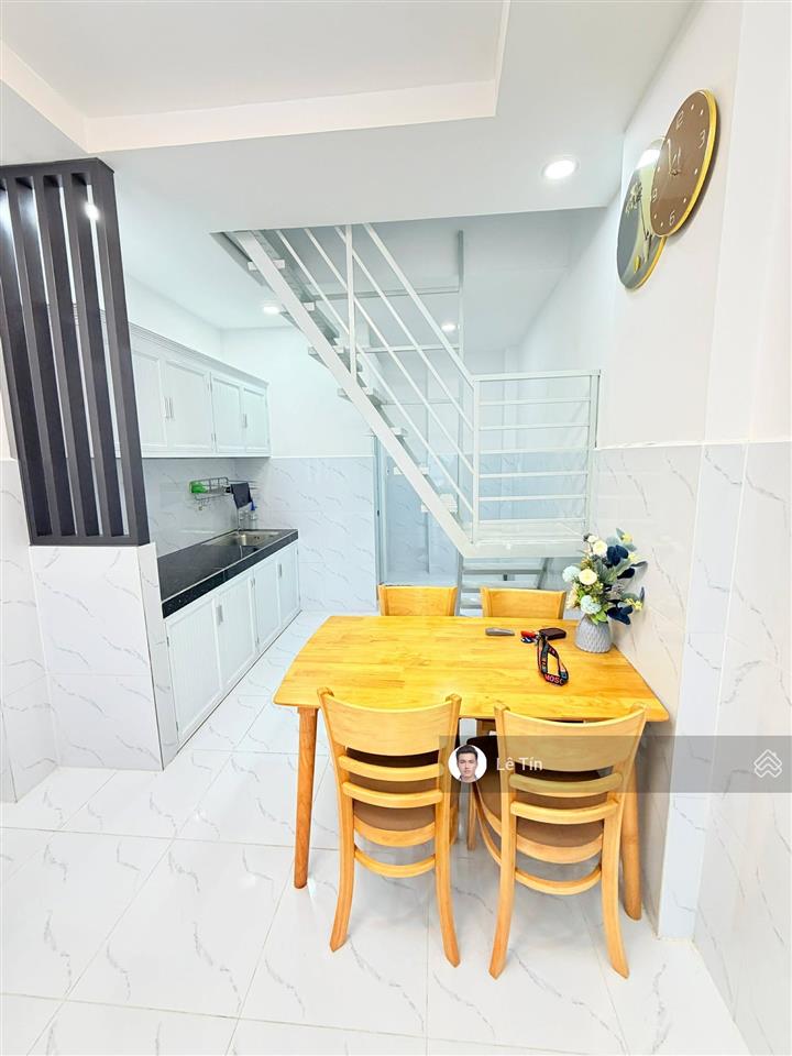 Lô góc kinh doanh lý chính thắng, quận 3, 18m2, hẻm xe tải, nhỉnh 2 tỷ