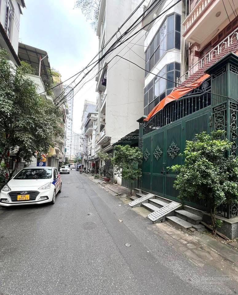 Bán nhà phân lô hoàng ngân  thanh xuân. 3 mặt thoáng  ô tô tránh  90m2  26.8 tỷ