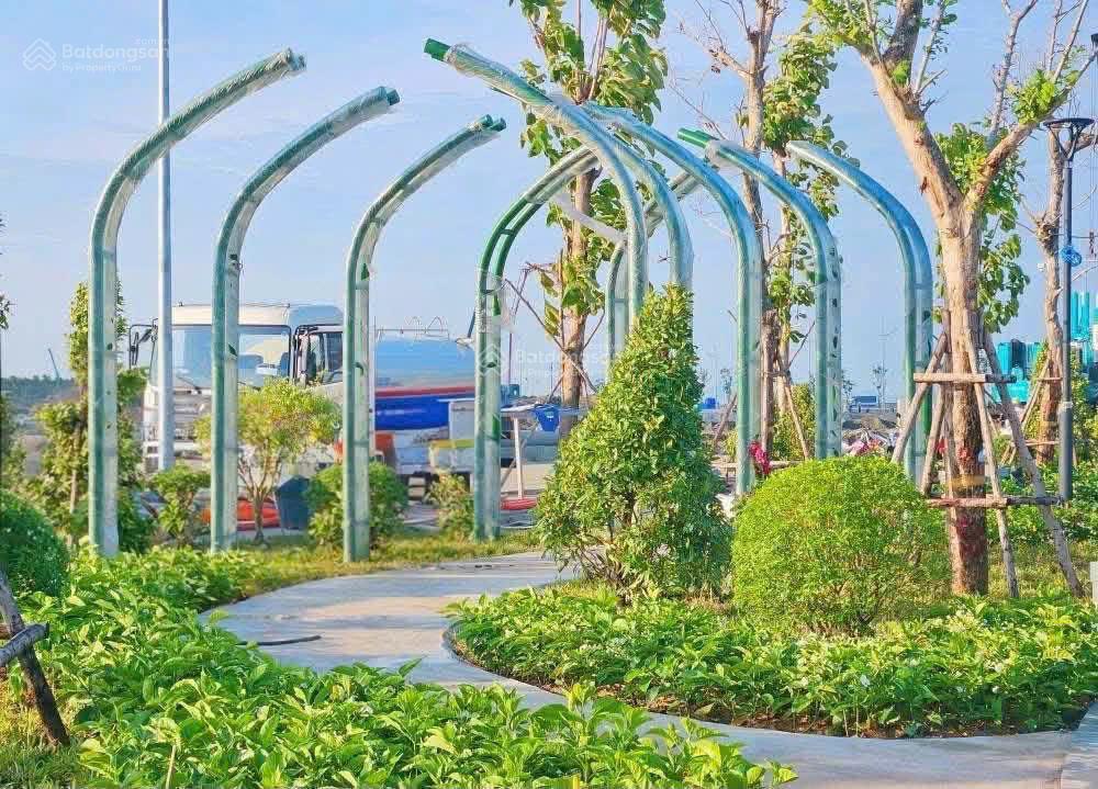 Bán căn nhà giá rẻ vinhomes green paradise cần giờ 9,9 tỷ, 75m2, 4 tầng, áp dụng voucher 30%