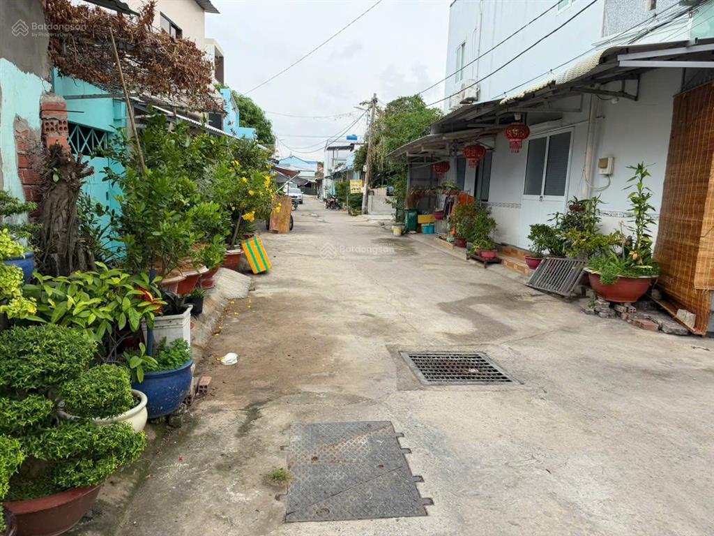 Bán căn góc 2 mặt tiền, trung tâm thị trấn cần thạnh, giá chỉ 1,8 tỷ, sổ hồng lâu dài, gần vinhomes