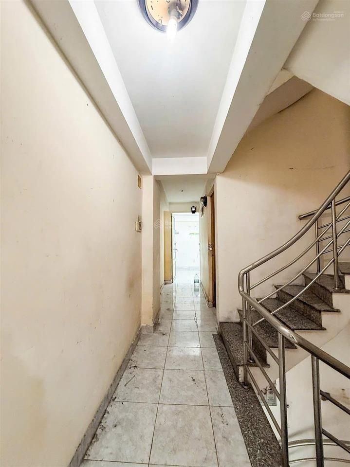 Bán nhà nát gần chung cư richmond city. diện tích lớn 94,6m2. đường 6m trải nhựa. shr