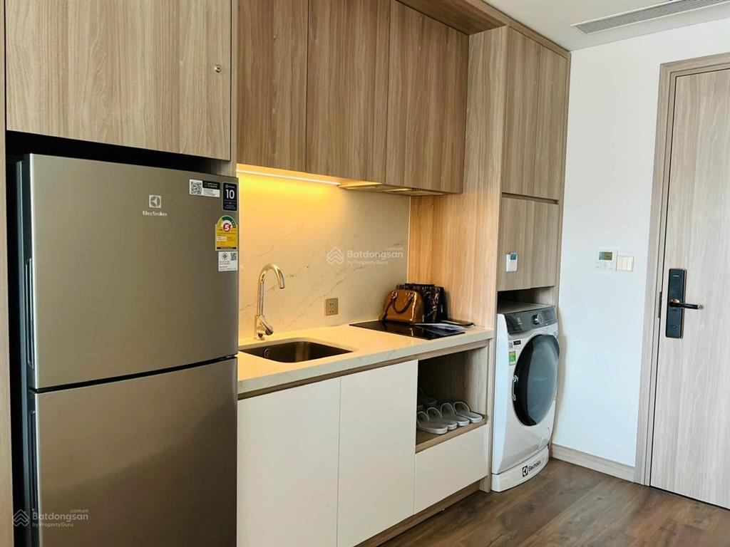 Bán căn 2pn view biển và hồ cảnh quan giá tốt 4,550 tỷ.