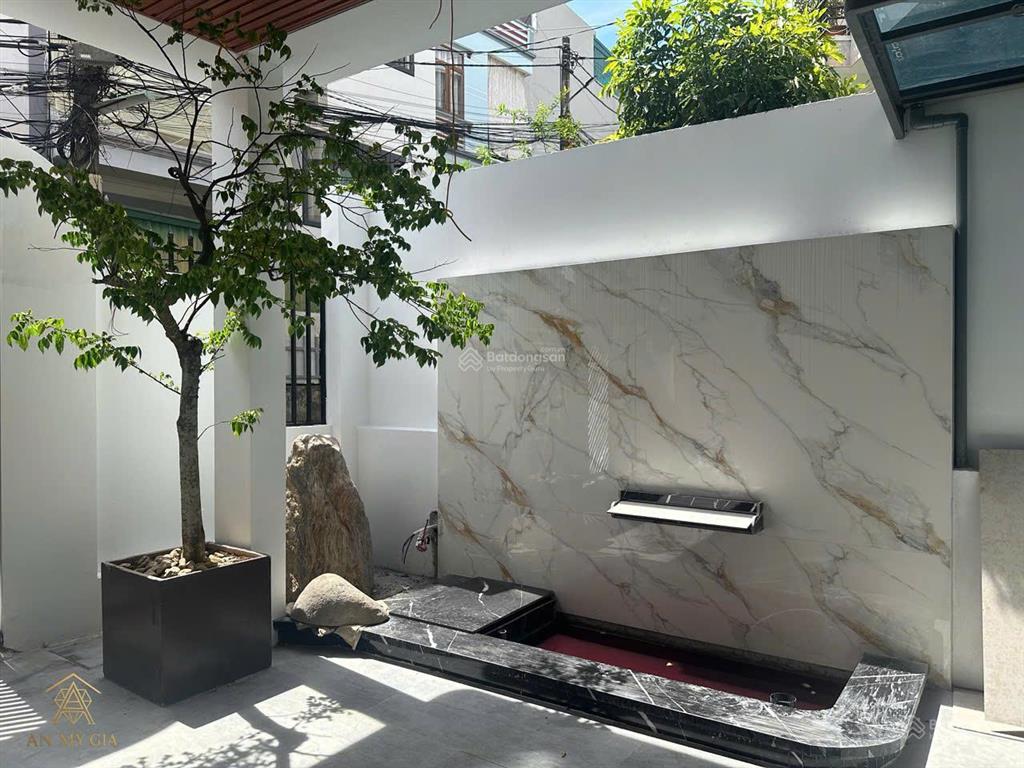 Nhà 4 tầng đập hộp mới tinh, nhà góc 3 mặt thoáng, phường cao thắng, hạ long