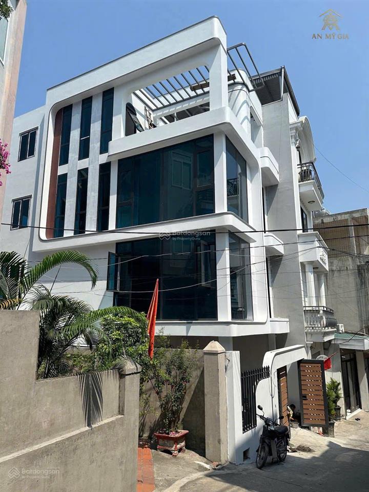 Nhà 4 tầng đập hộp mới tinh, nhà góc 3 mặt thoáng, phường cao thắng, hạ long