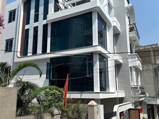 Nhà 4 tầng đập hộp mới tinh, nhà góc 3 mặt thoáng, phường cao thắng, hạ long