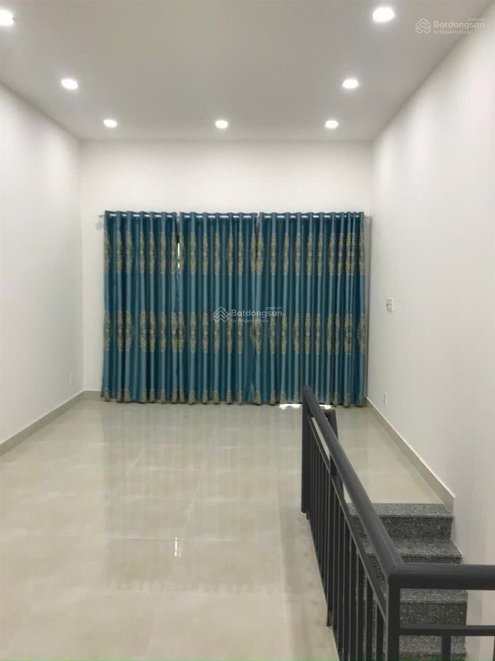 Hẻm xe tải thông 1 sẹc hồng bàng quận 11 hợp kinh doanh đa ngành nghề. chỉ hơn 5 đồng.