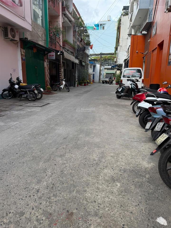 Hẻm xe tải thông 1 sẹc hồng bàng quận 11 hợp kinh doanh đa ngành nghề. chỉ hơn 5 đồng.