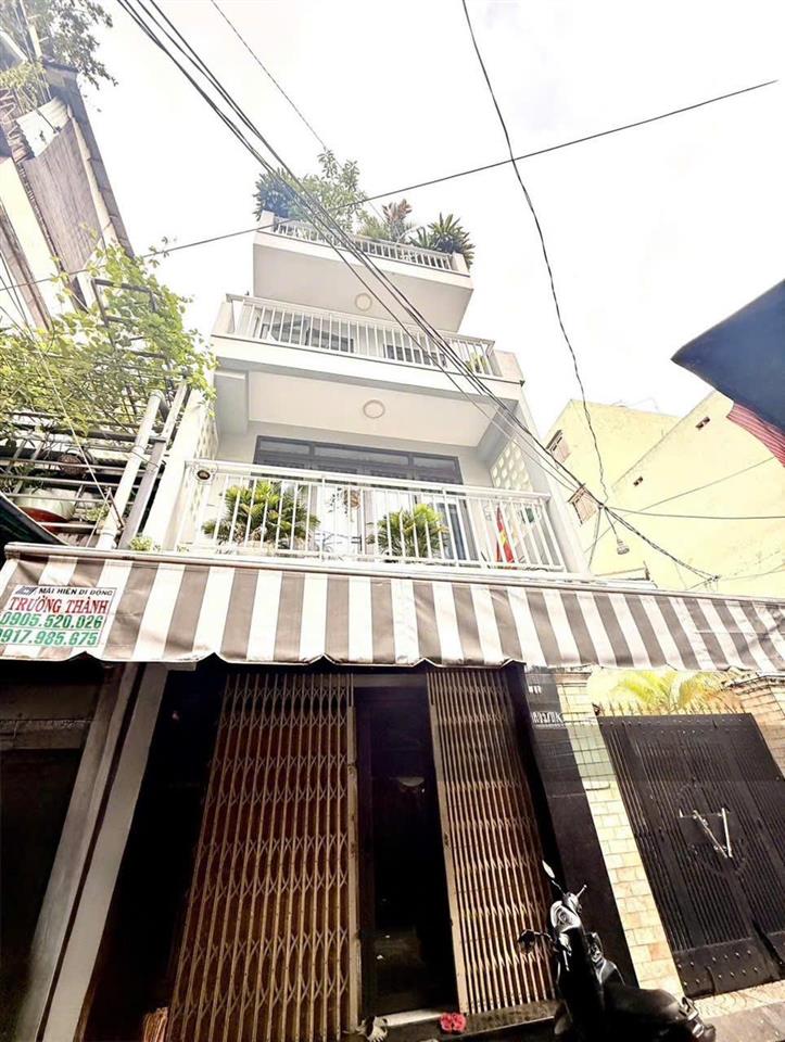Cho thuê nhà đường huỳnh văn bánh ngay chợ phú nhuận, dt 80m x 3 tầng, vị trí kinh doanh đắc địa