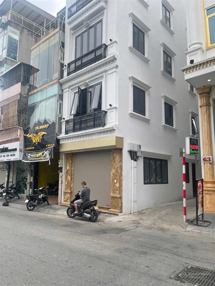 Chính chủ bán nhà mặt phố lô góc nguyễn đức cảnh, 50m2 x 5 tầng. hướng nam thoáng mát. sổ đỏ cc