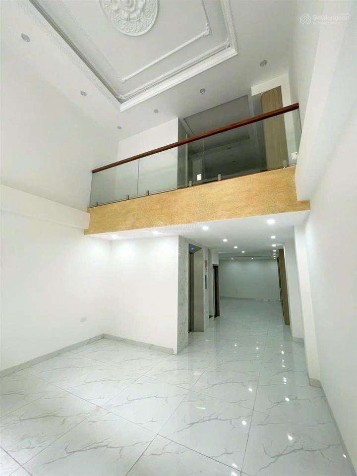 Bán nhà ngõ 168 giáp bát, ô tô vào nhà, 72m2 x 7 tầng