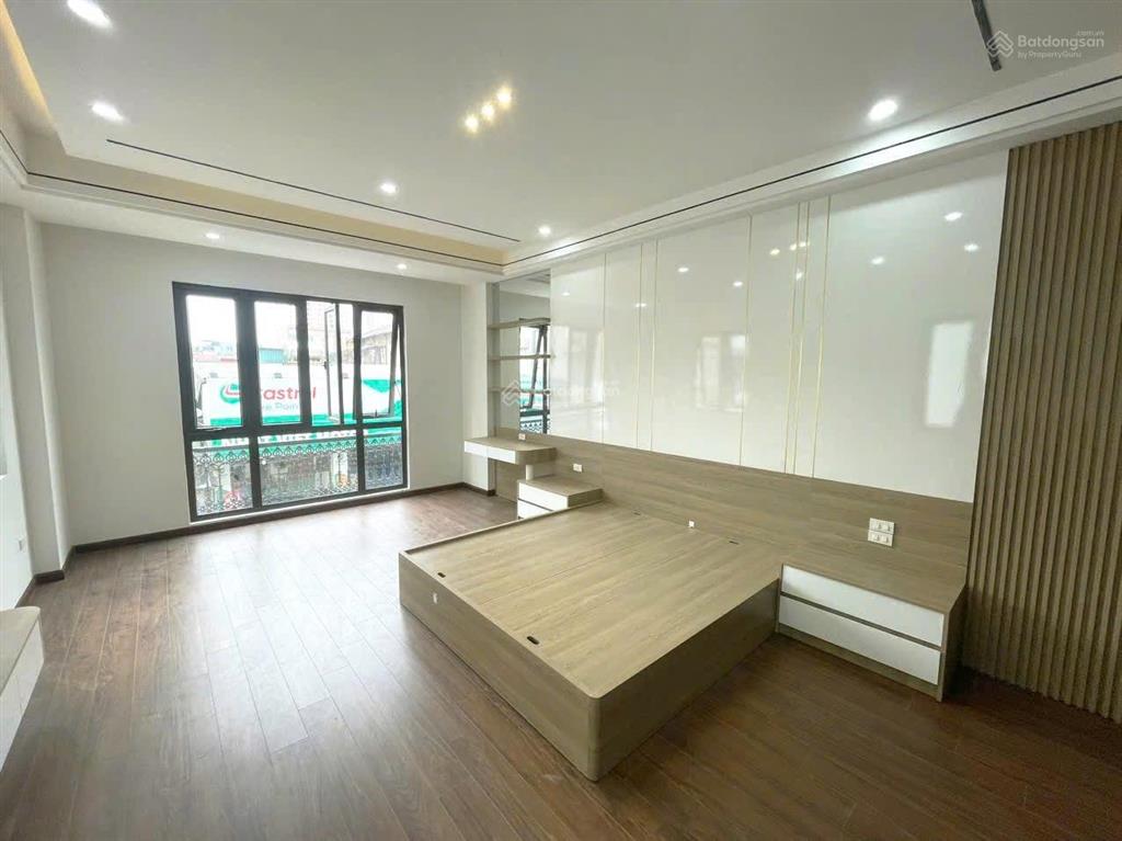 Bán nhà mặt phố nguyễn đức cảnh, lô góc, gần hồ đền lừ, dt 50m2 x 5 tầng