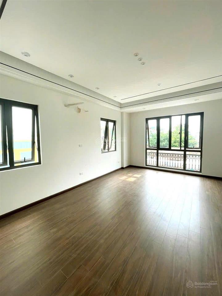 Bán nhà mặt phố nguyễn đức cảnh, lô góc, gần hồ đền lừ, dt 50m2 x 5 tầng