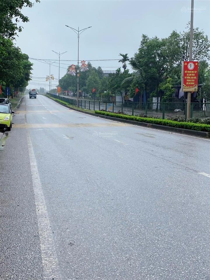 Kho xưởng diện tích 279m²  full thổ cư  mặt tiền rộng 13m  nhà xưởng xây dựng kiên cố.