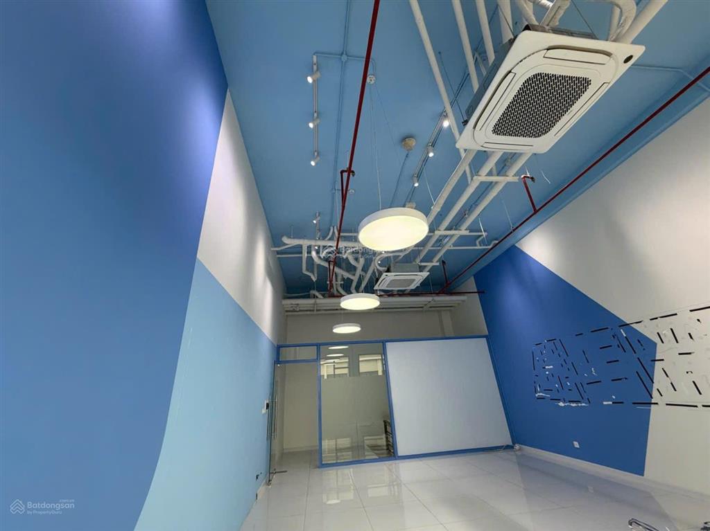 Cho thuê gấp văn phòng  tại sunrise city, 56m2 giá 15tr