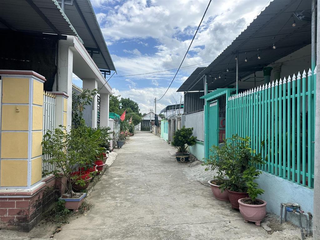 Bán đất tại quốc lộ 27, xã nhơn sơn, huyện ninh sơn, giá tốt, diện tích 200m2