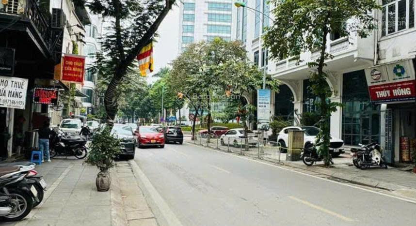 Bán nhà mặt đường phạm hồng thái quận ba đình, mt 6m, dt đất 125m2