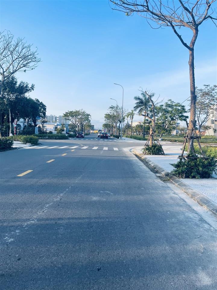 Lô góc đối diện công viên sát chung cư fpt plaza 4 cách biển 300m dễ kinh doanh