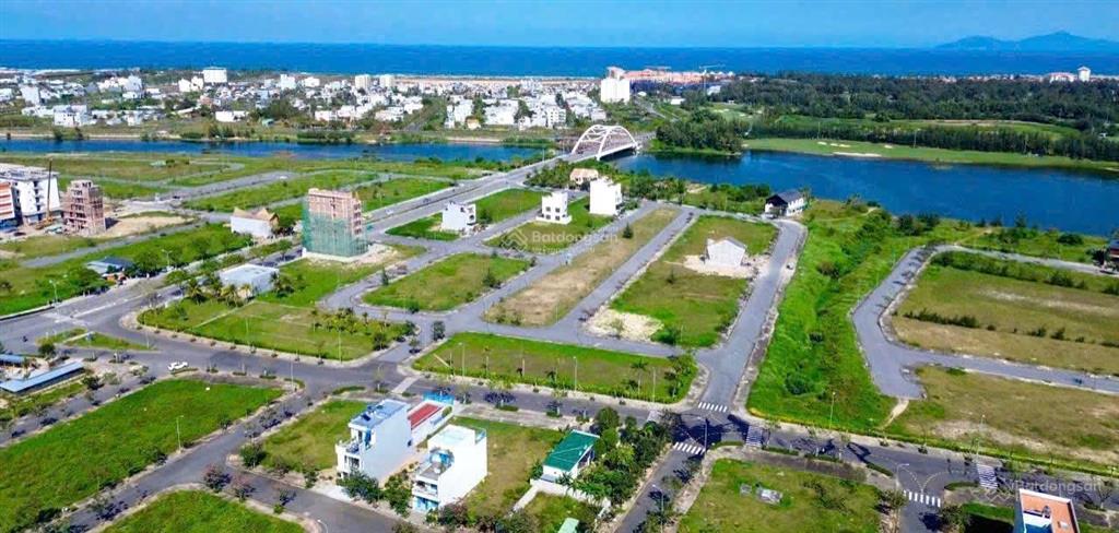Bán lô đất đẹp phân khu v6 sát toàn 15 tầng vị trí tiềm năng xây căn hộ cho thuê