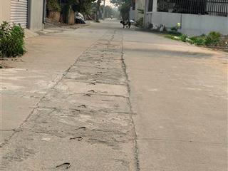 Hoa hậu bìa làng 70m2  full tc tổ 10  quang minh
giá đầu tư
trục chính kinh doanh,